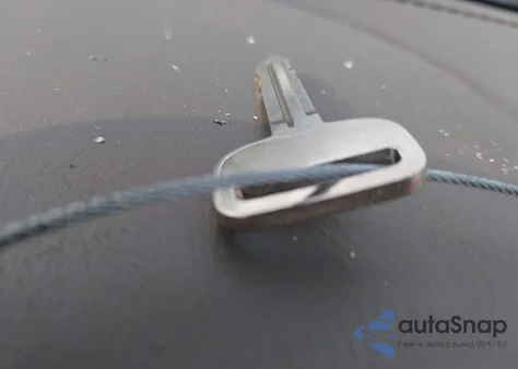 1999 Toyota Corolla Le z USA, uszkodzony, nr VIN 2T1BR12E9XC232710